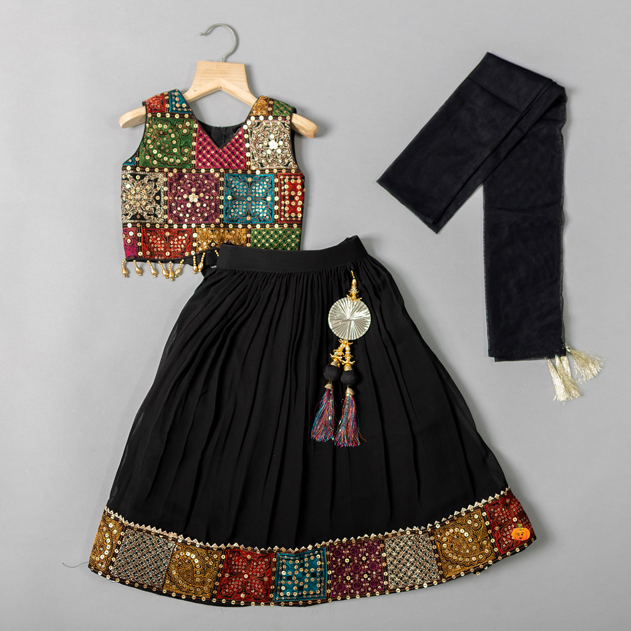 Buy Traditional Print Lehenga Choli for Girls – Mumkins