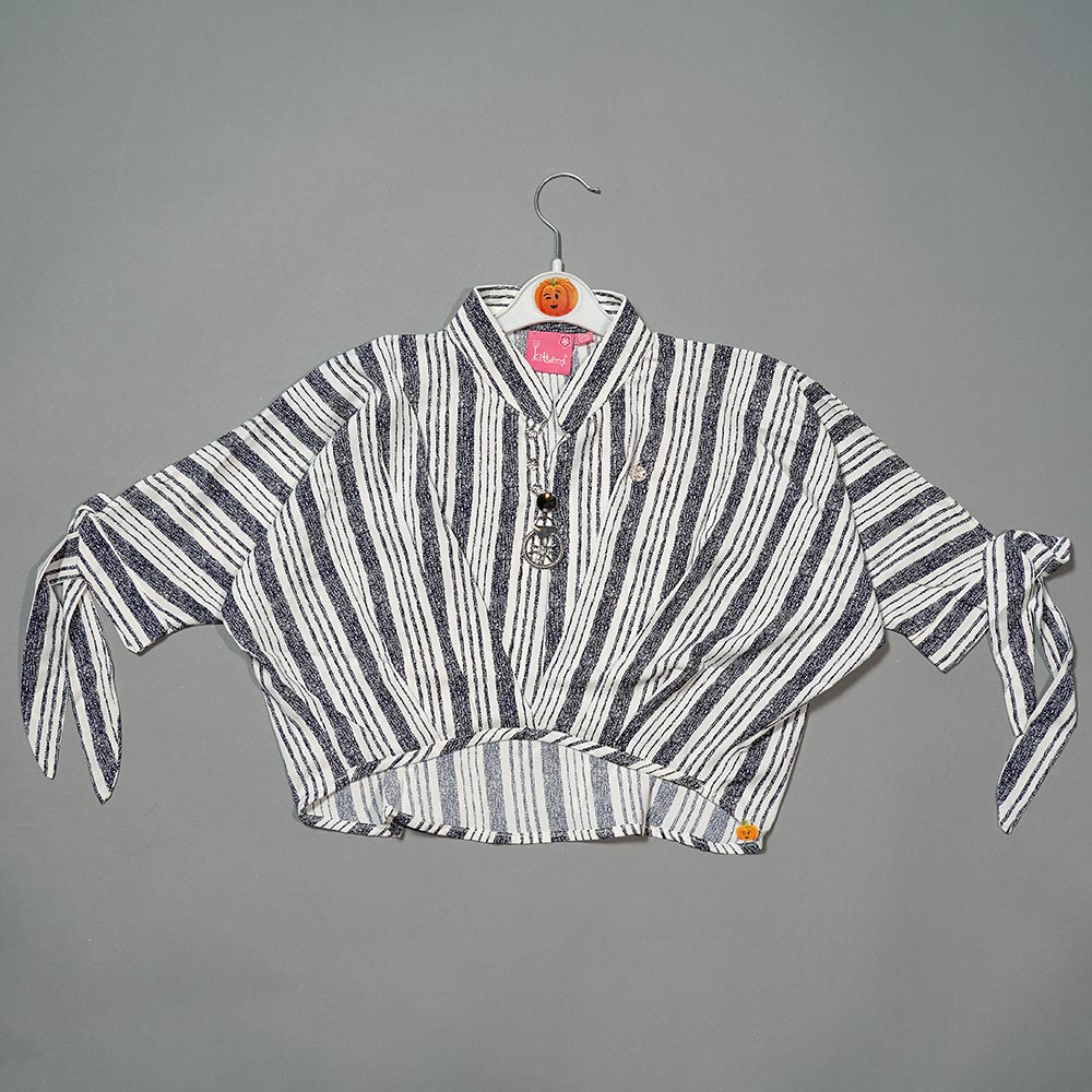 Top for Kid Girls with Striped Pattern Front View