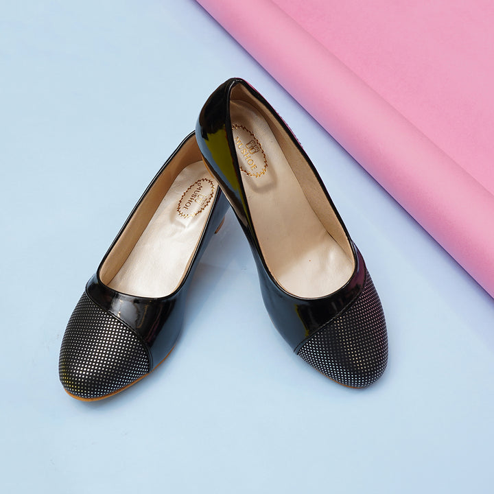 Golden & Black High Heels Girls Bellies
