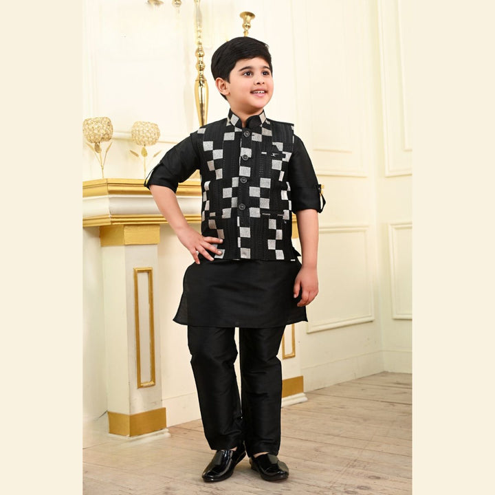 Black Checks Pattern Boys Kurta Pajama Front 