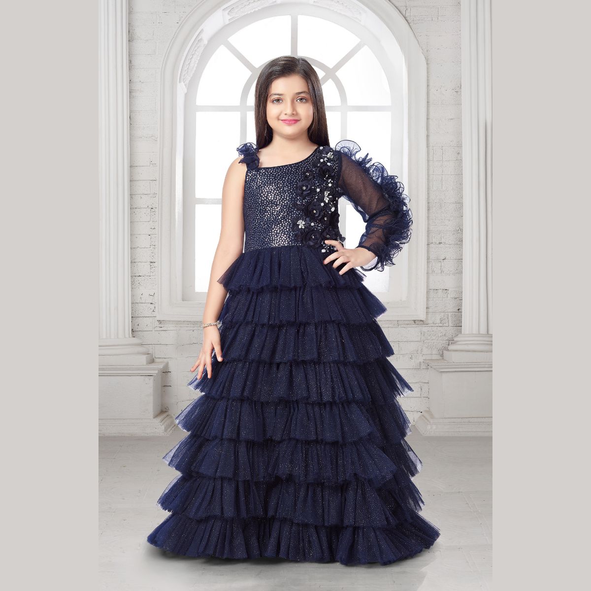 Gown : Navy blue tapeta silk embroidered partywear gown