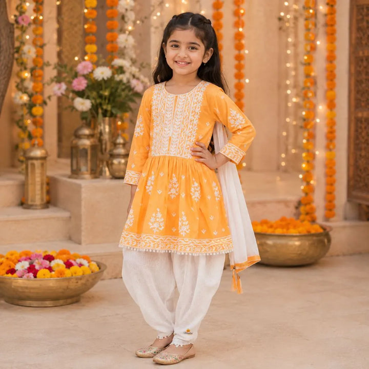 Peach Girls Printed Kurta Set