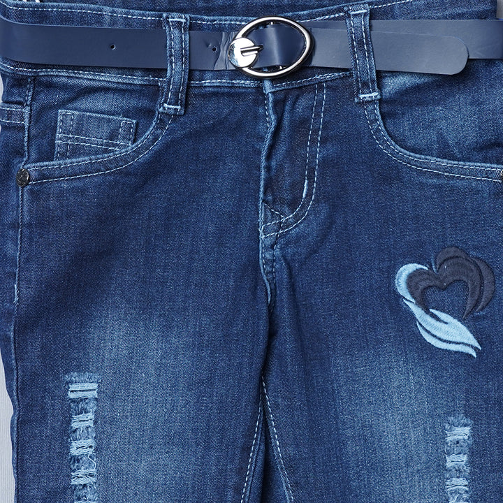 Girls Slim fit Pants Close Up View