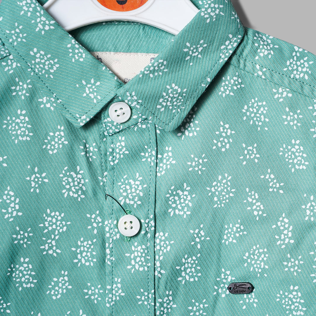 Solid Leaf Print Shirt for Boys Close Up View