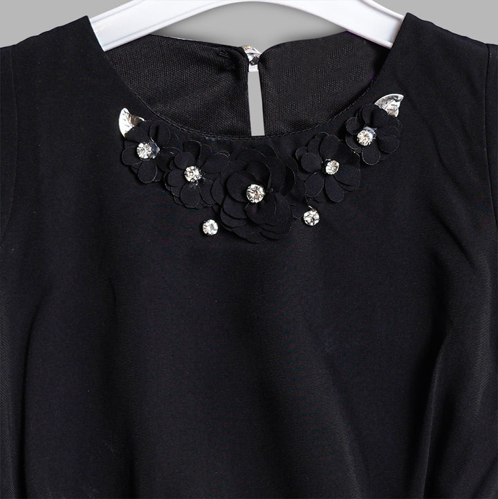 Top for Kids with Bell Shape Sleeves Close Up View