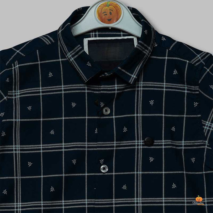 Solid Checked Full Sleeves Shirts for Boys Close Up View