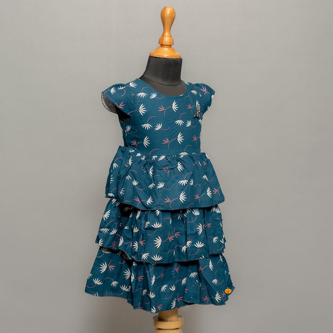 Kids Frock With Flutter Sleeves And Frill Pattern