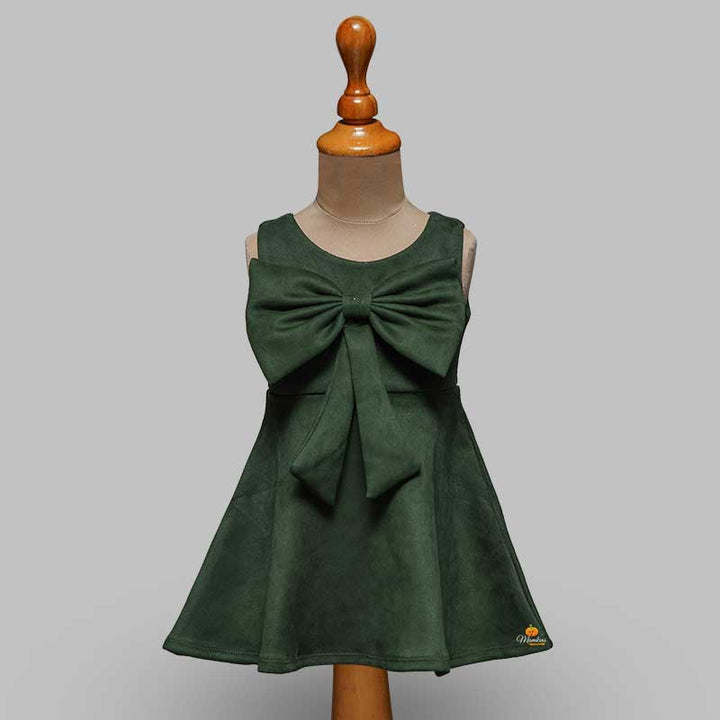 Solid Green Shiny Sleeveless Girls Midi  With Elegant Bow Front View