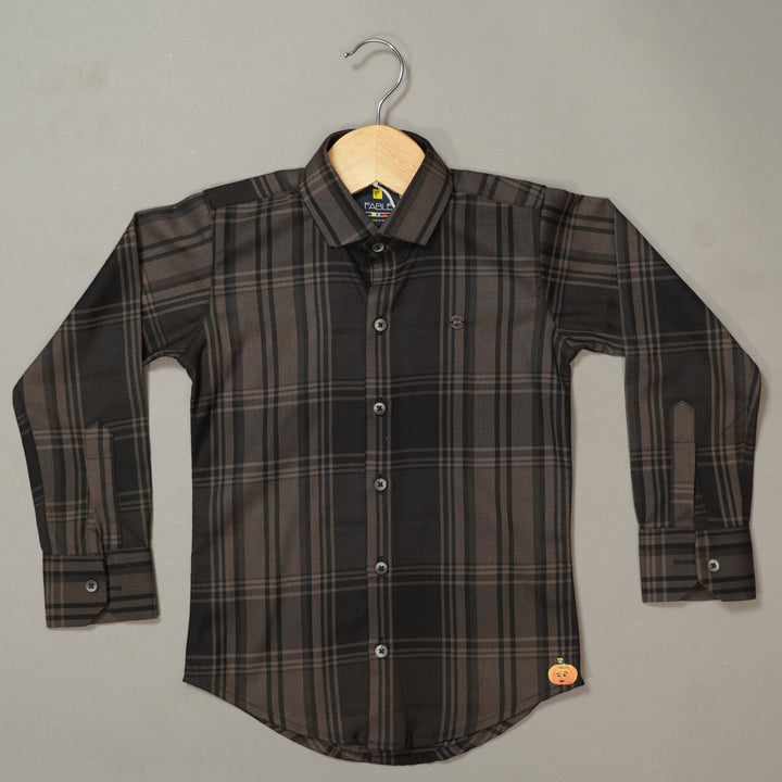 Solid Full Sleeves Checks Pattern Shirt for Boys Front View